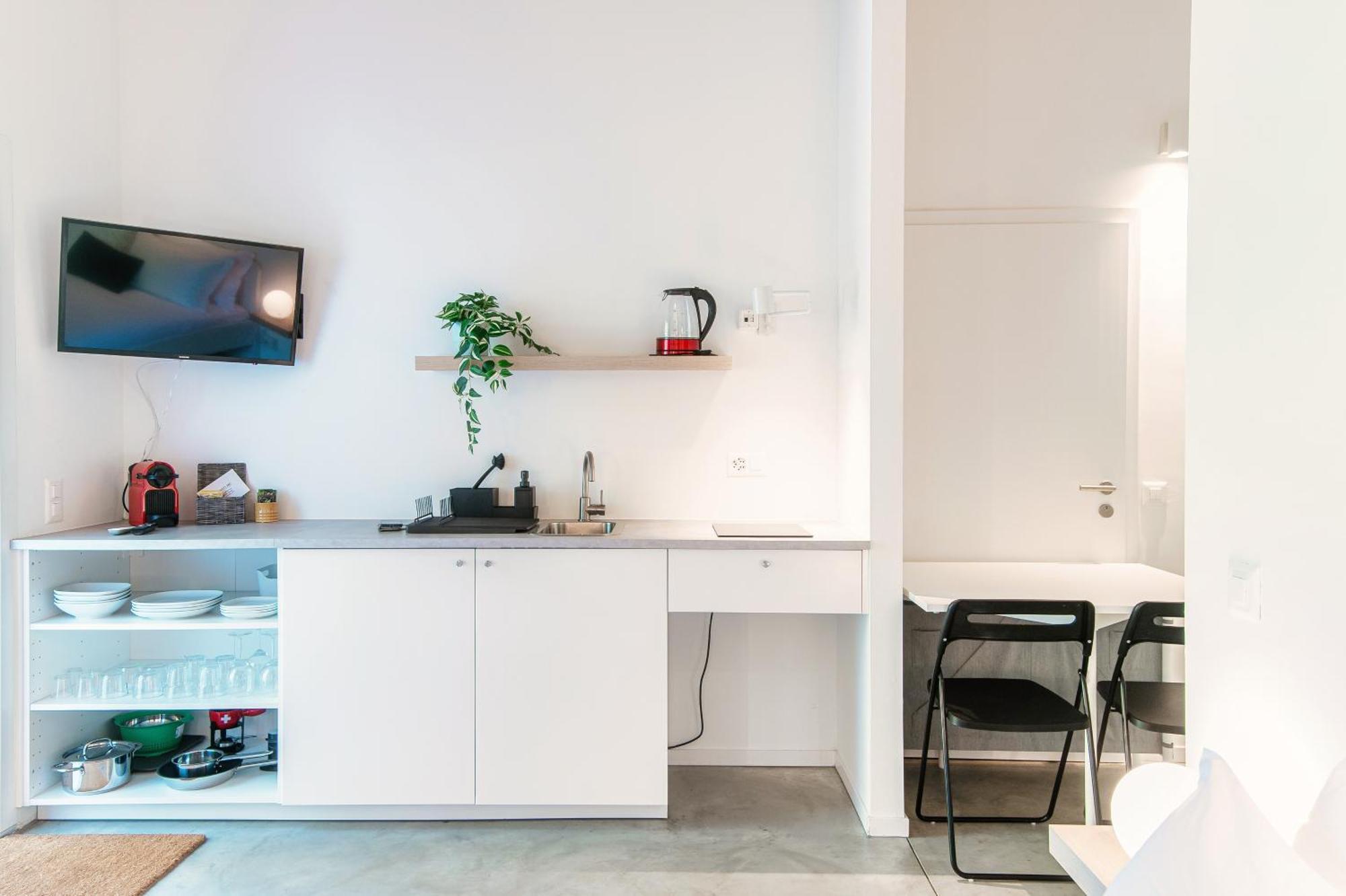 Le Betulle Studios By Quokka 360 - Studio Apartments By The Origlio Lake 외부 사진