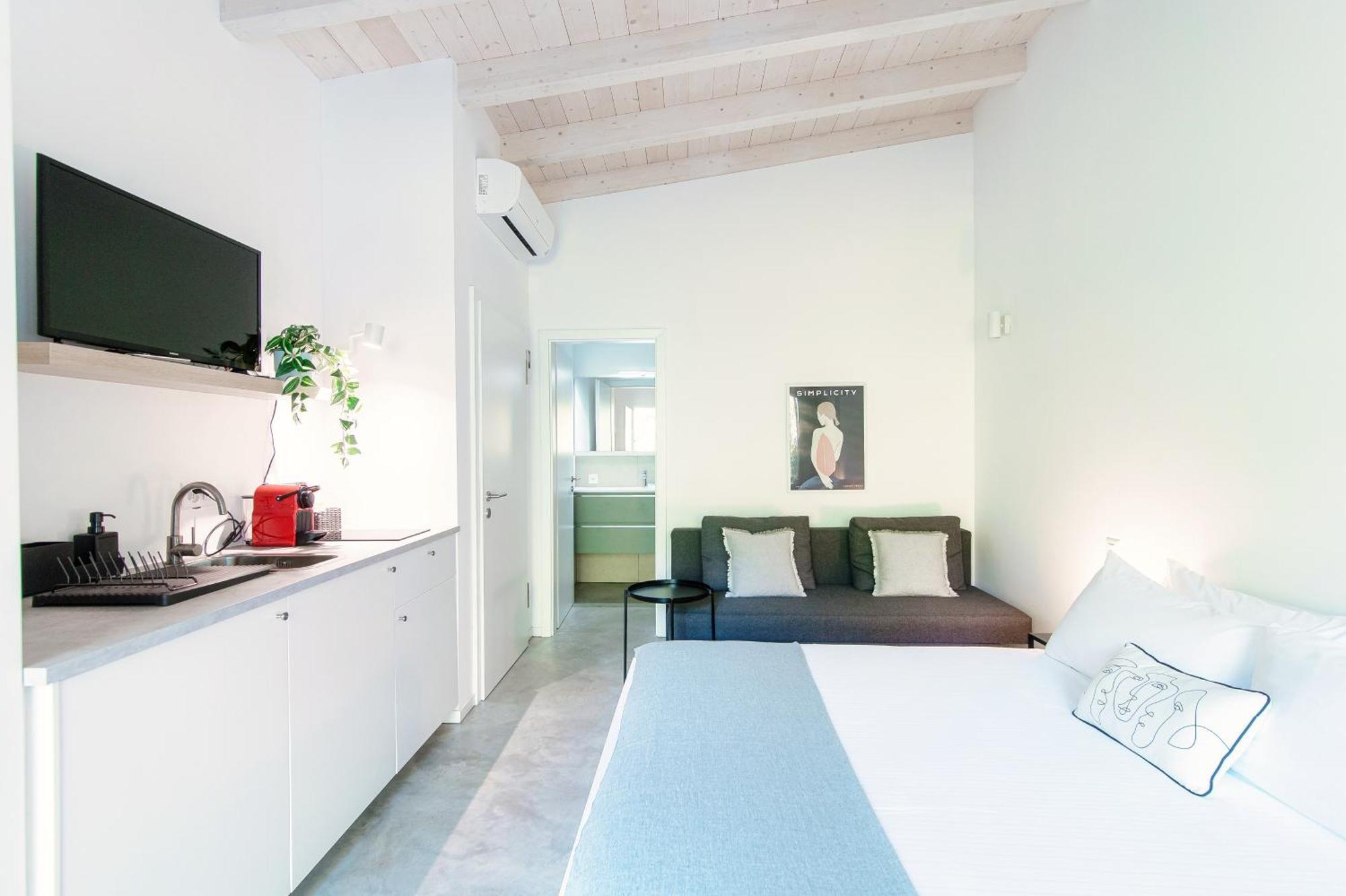 Le Betulle Studios By Quokka 360 - Studio Apartments By The Origlio Lake 외부 사진