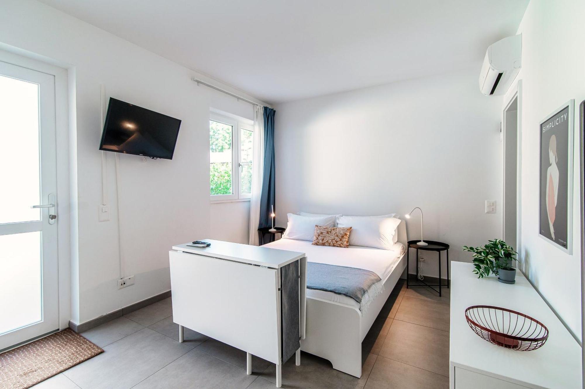 Le Betulle Studios By Quokka 360 - Studio Apartments By The Origlio Lake 외부 사진